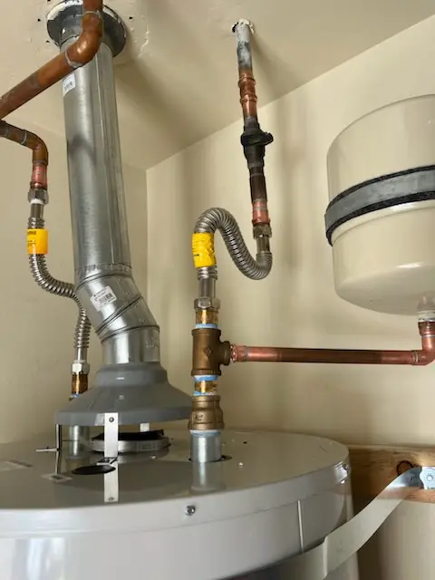 Water heater installation and plumbing repair in Vidor